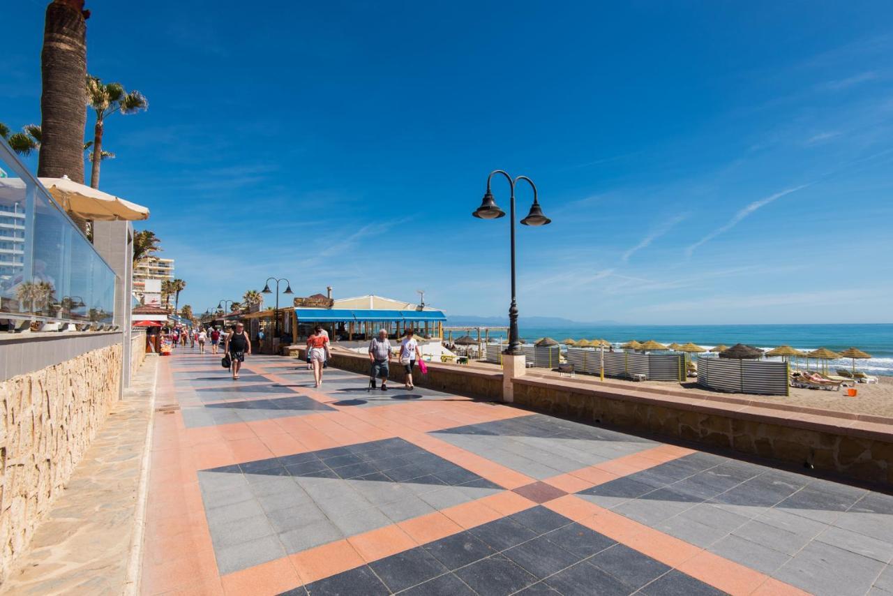 Aloha Puerto Private Apartment 1St Line Carihuela Beach Torremolinos Eksteriør bilde