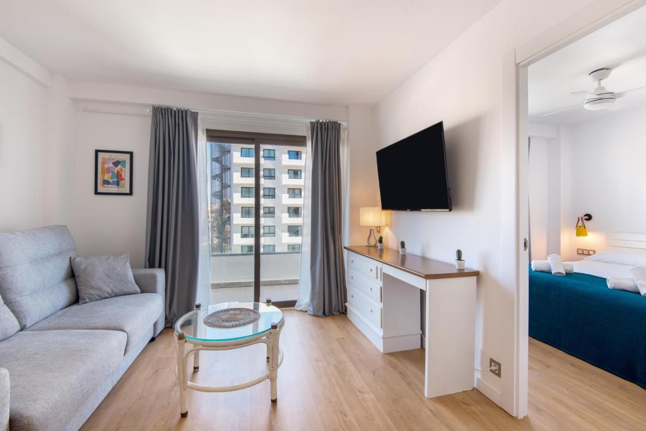 Aloha Puerto Private Apartment 1St Line Carihuela Beach Torremolinos Eksteriør bilde
